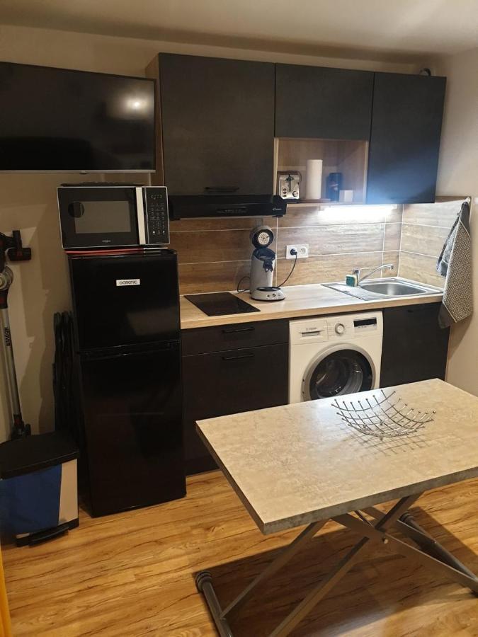 Le 67,Ski Et Randonnee,Lave Linge,Seche Linge,Parking Bernex Eksteriør billede